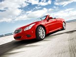 Infiniti G37 Convertible photo